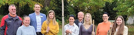 Baumpflanz-Challenge am Bezirksklinikum Obermain