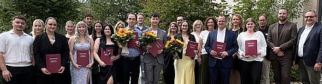 Examen für Kurs 65a: gelernt, was Menschlichkeit heißt